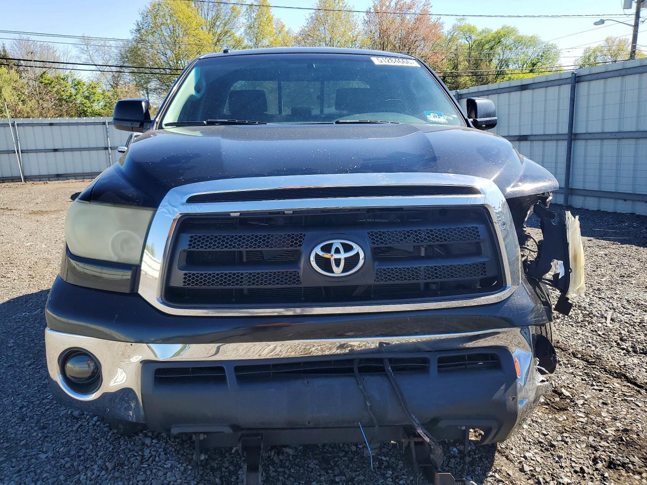 Toyota Tundra Double Cab Sr5