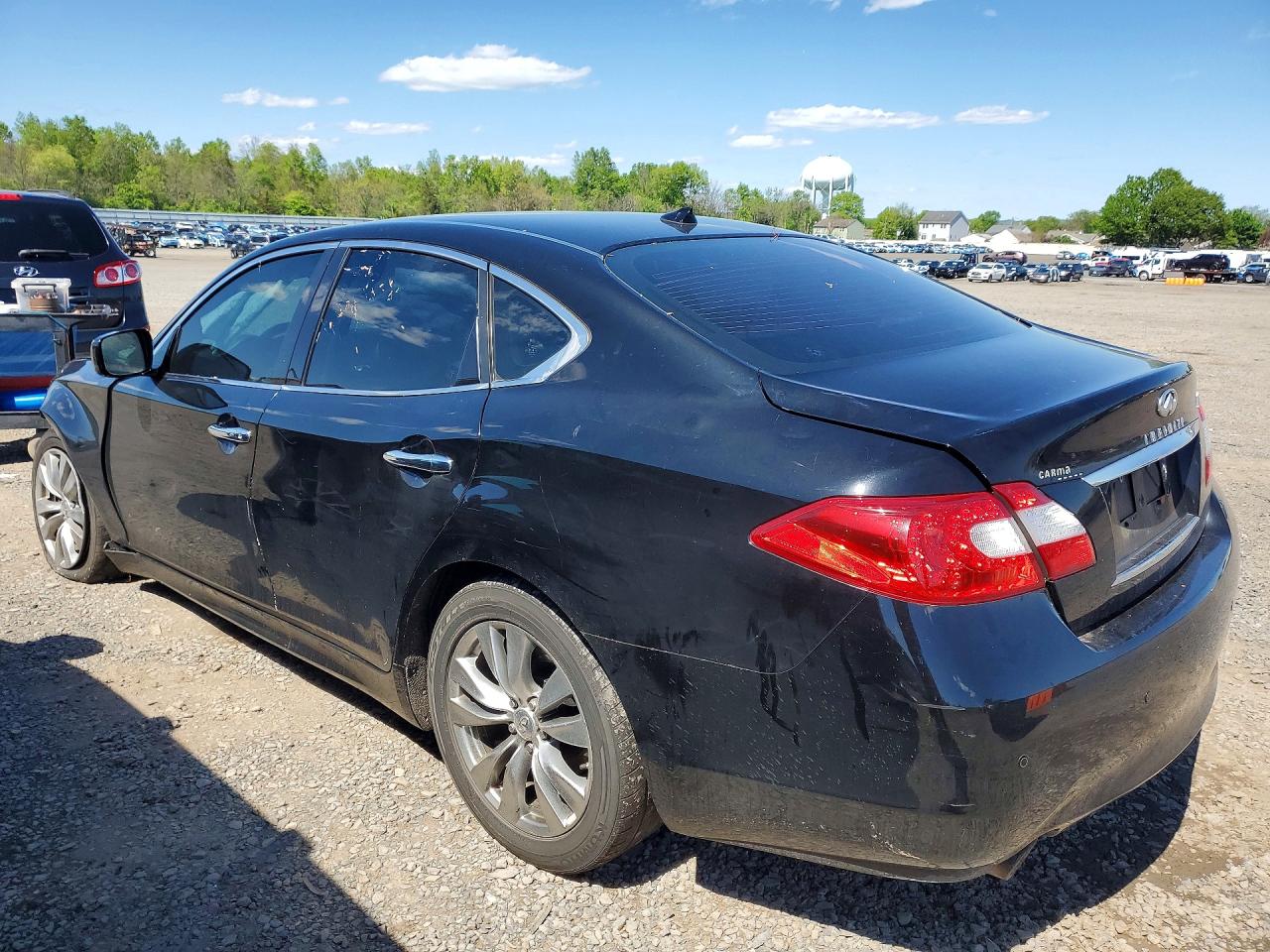 INFINITI M37 X