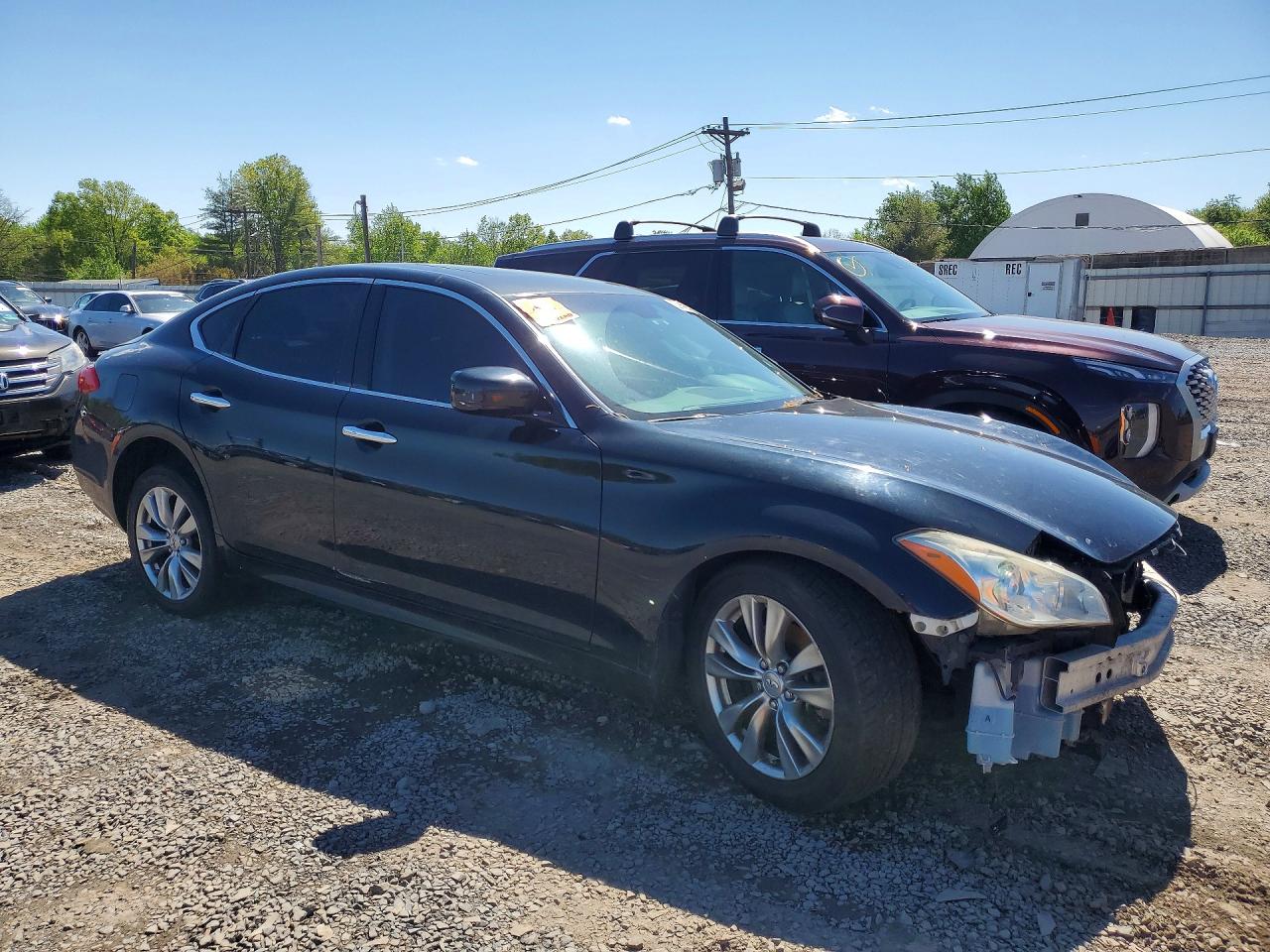 INFINITI M37 X