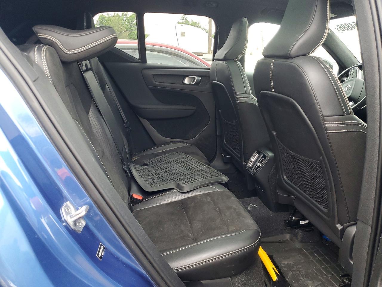 Volvo XC40 T5 R-design