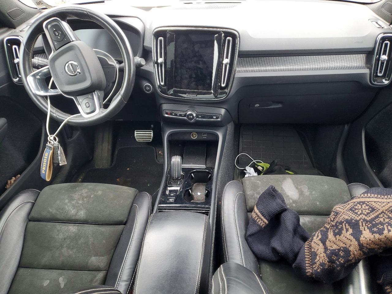Volvo XC40 T5 R-design