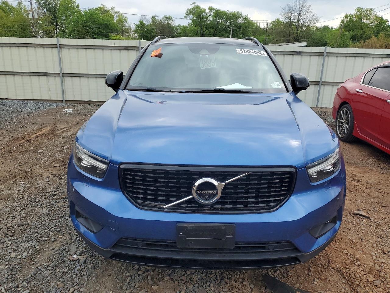 Volvo XC40 T5 R-design