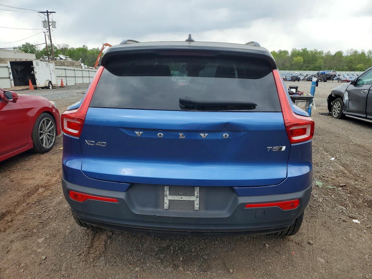 Volvo XC40 T5 R-design