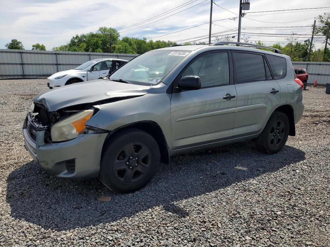 Salvage Toyota RAV4 Image