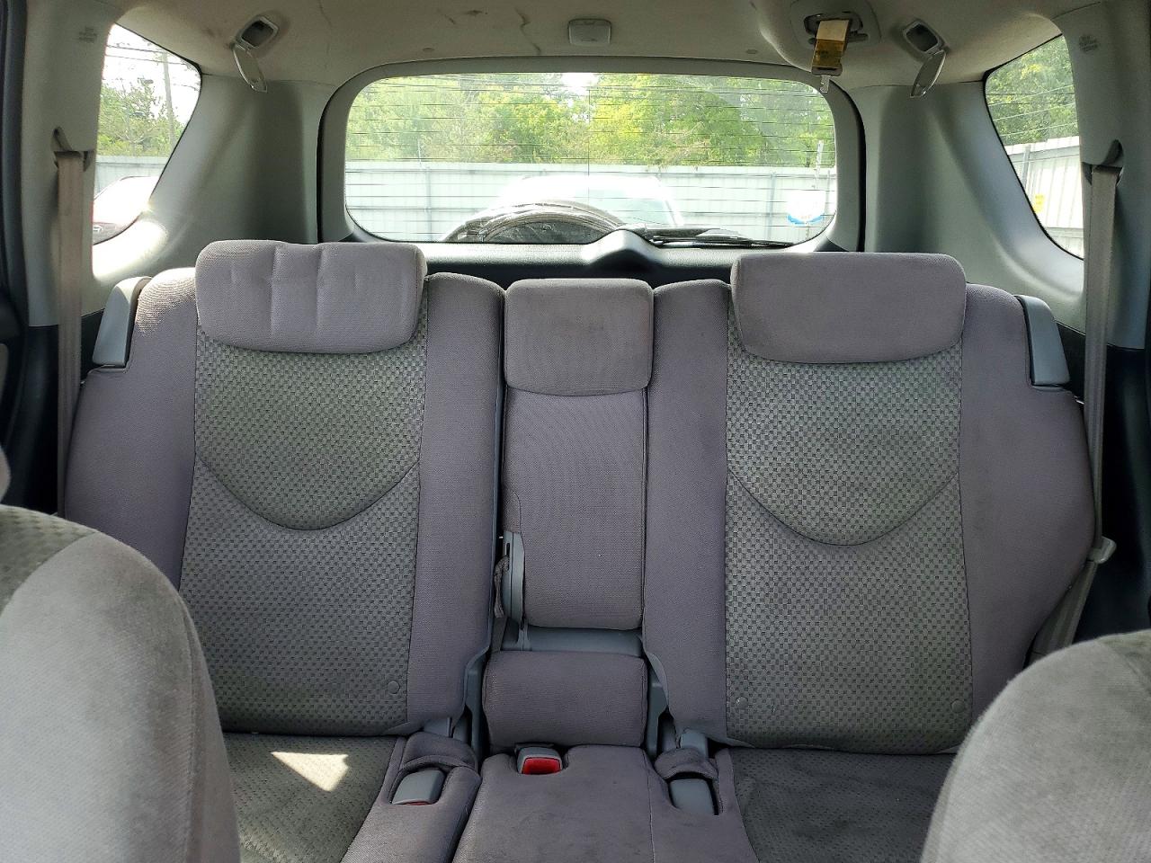 Toyota RAV4 Base