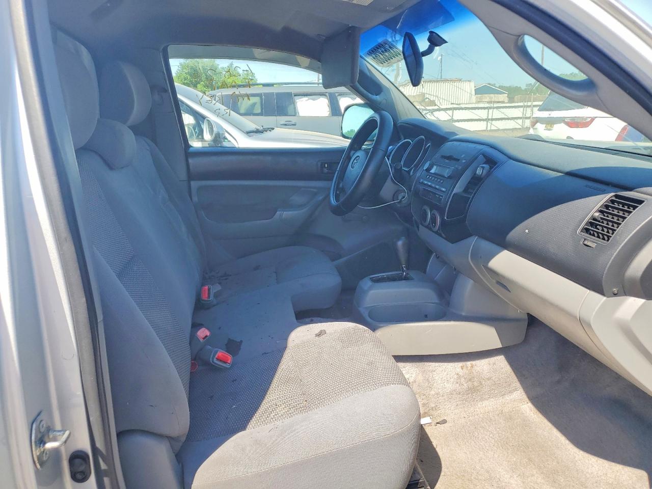 Toyota Tacoma Base