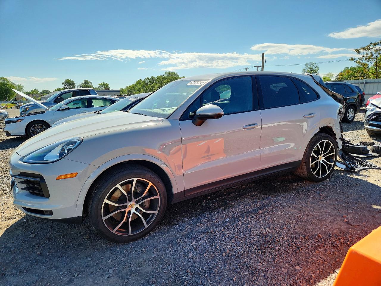 Salvage Porsche Cayenne Image