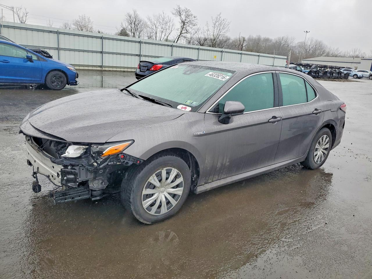 Salvage Toyota Camry Image