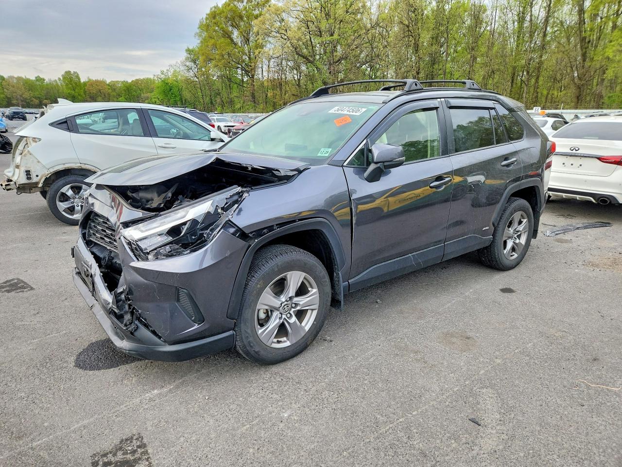 Salvage Toyota RAV4 Image
