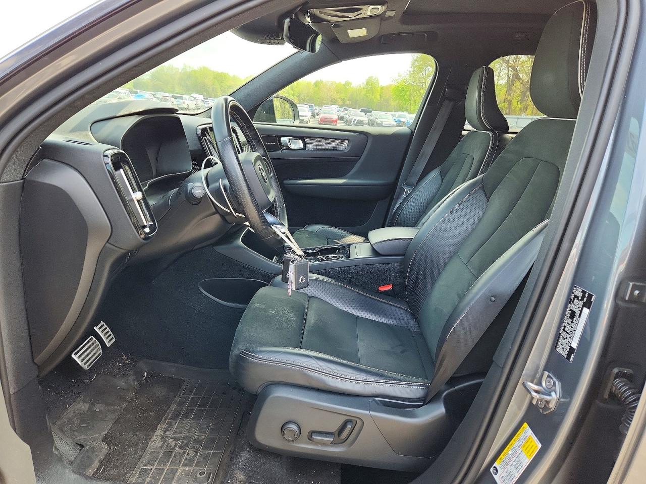 Volvo XC40 T5 R-design
