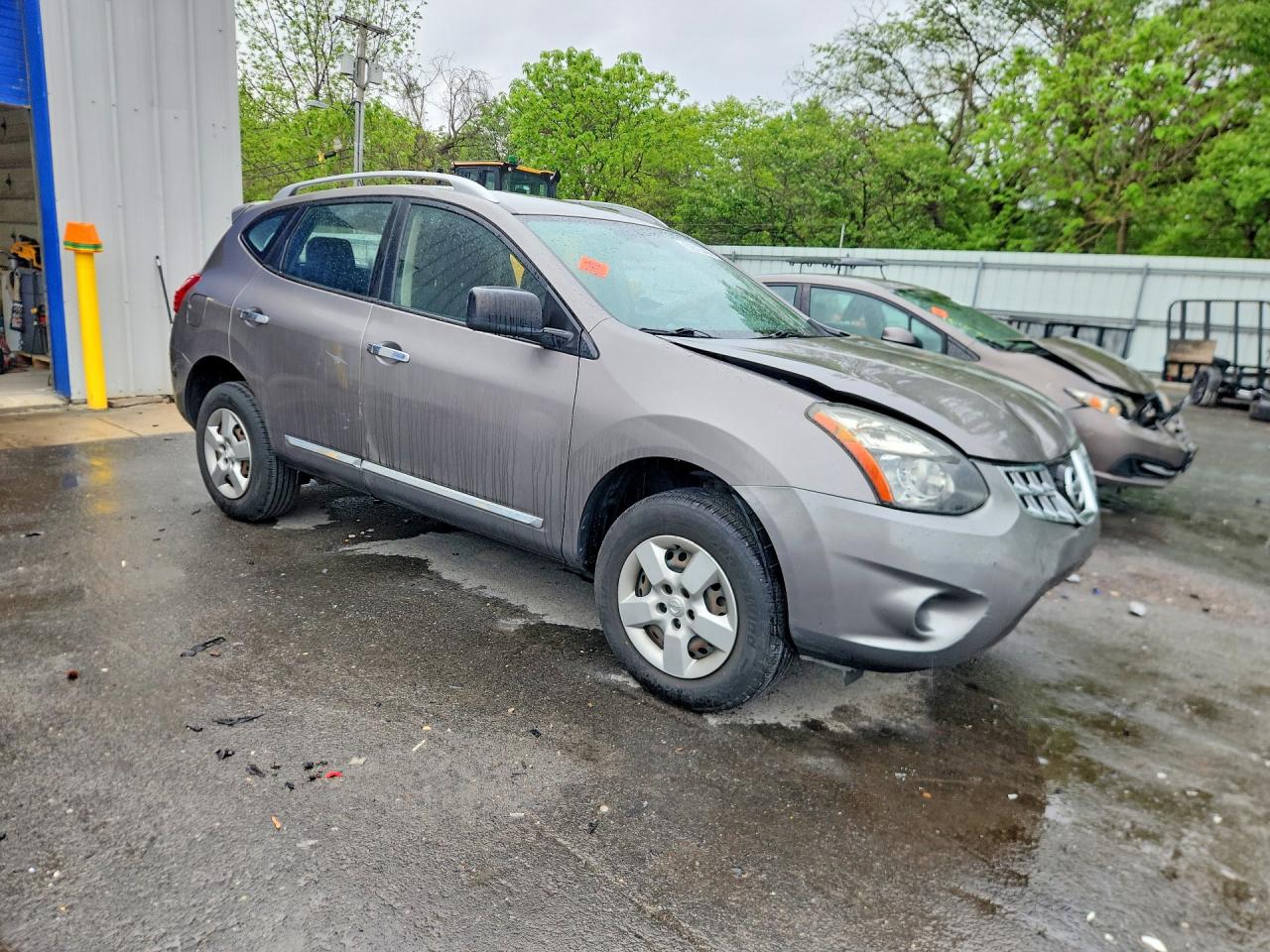 Nissan Rogue S