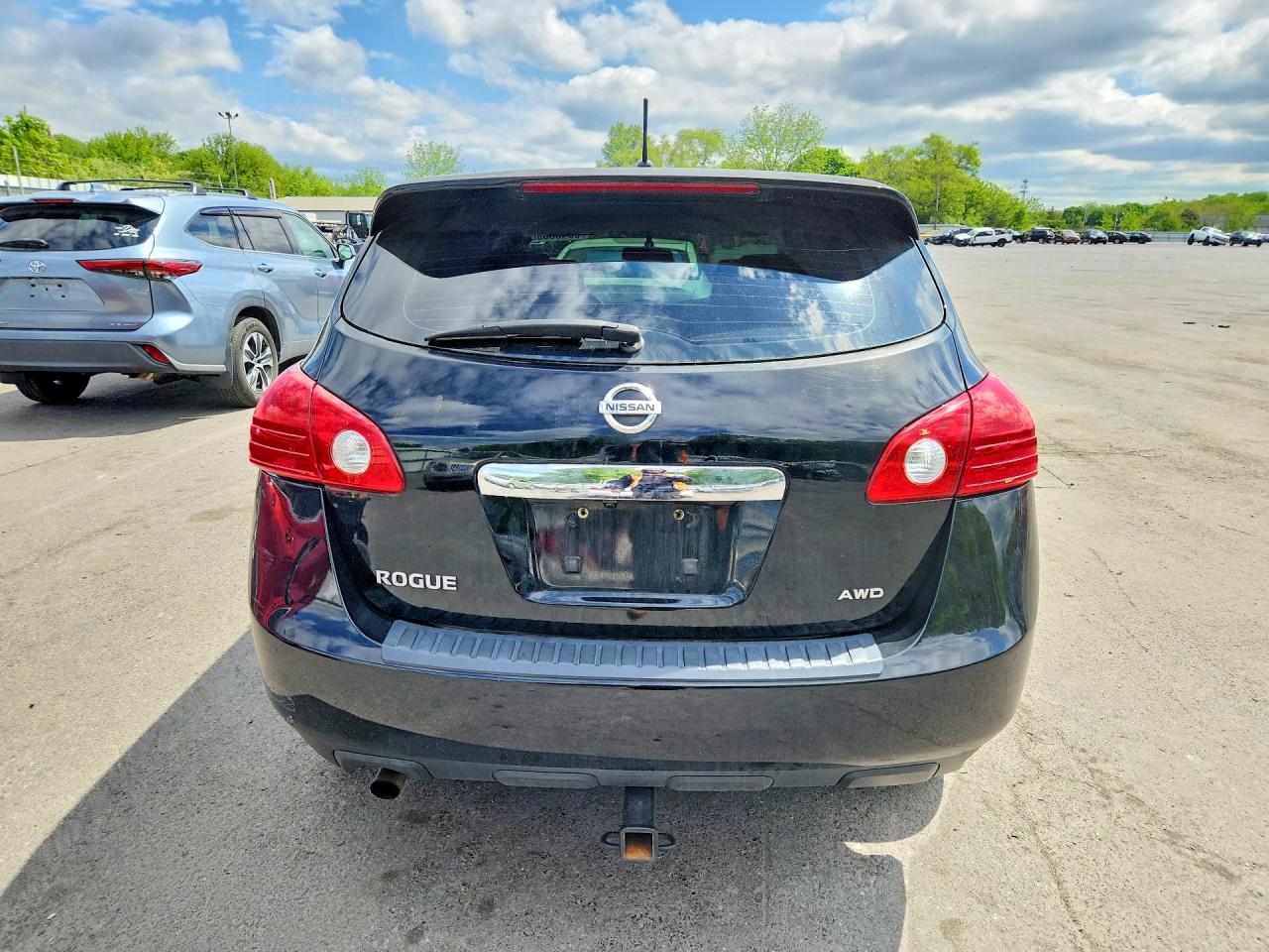 Nissan Rogue S