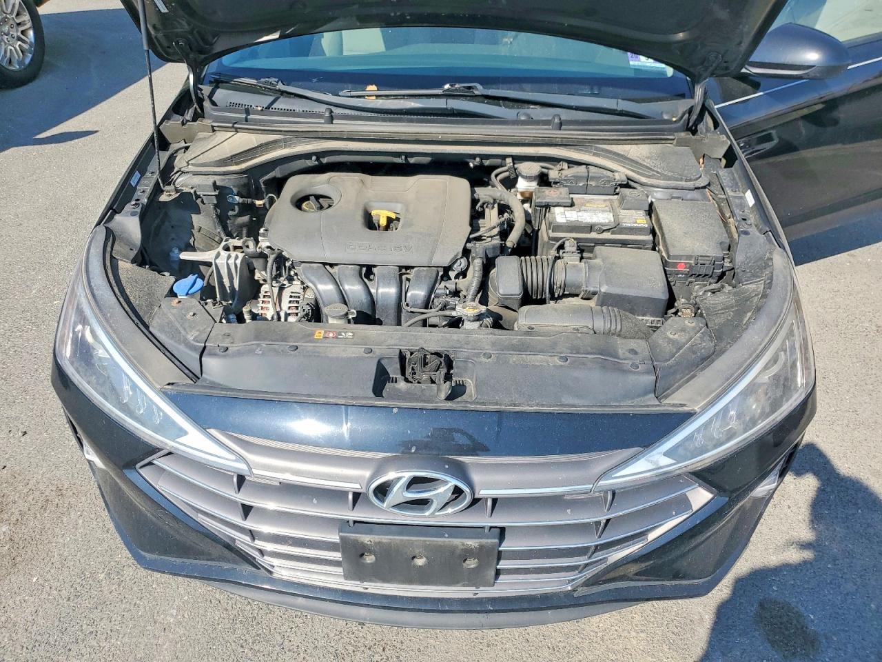 Hyundai ELANTRA Value Edition