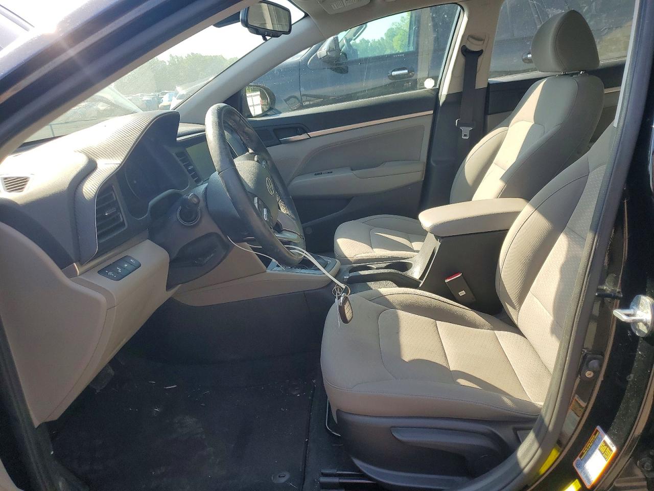 Hyundai ELANTRA Value Edition