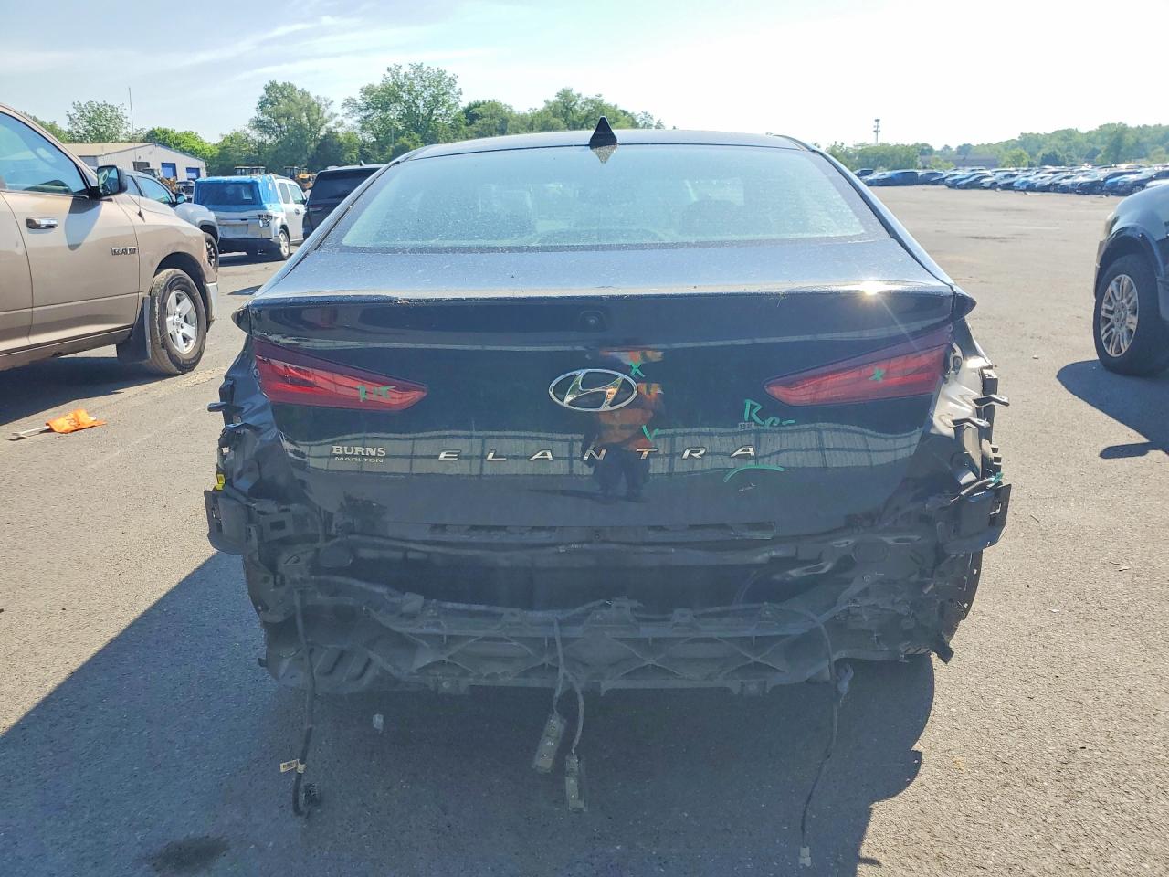 Hyundai ELANTRA Value Edition