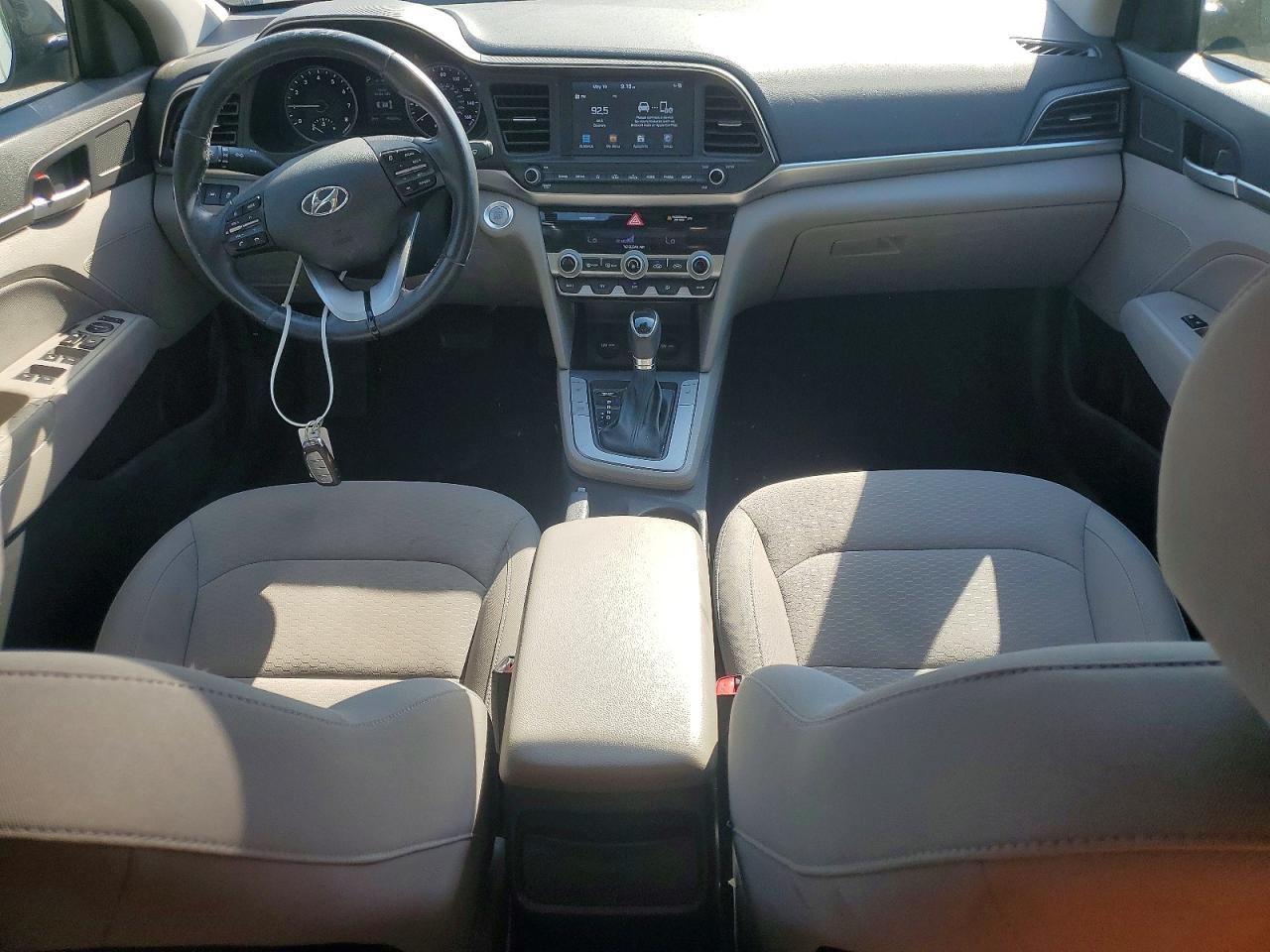 Hyundai ELANTRA Value Edition