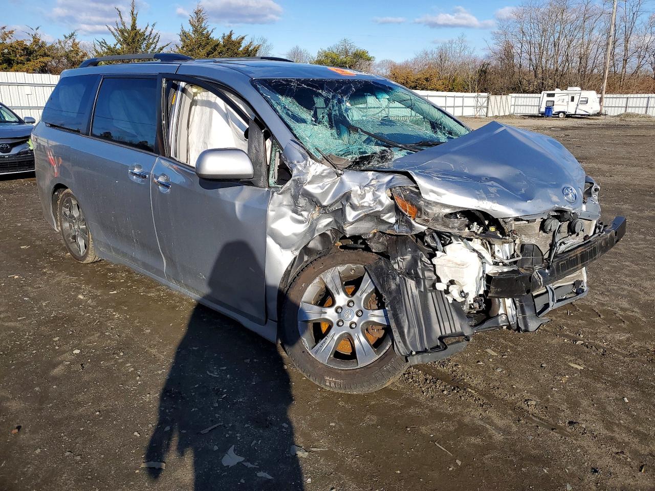 Toyota Sienna Se 8-passenger