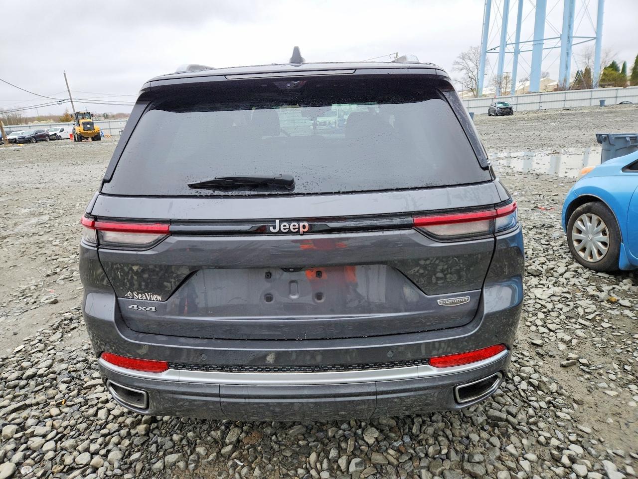 Jeep Cherokee Summit