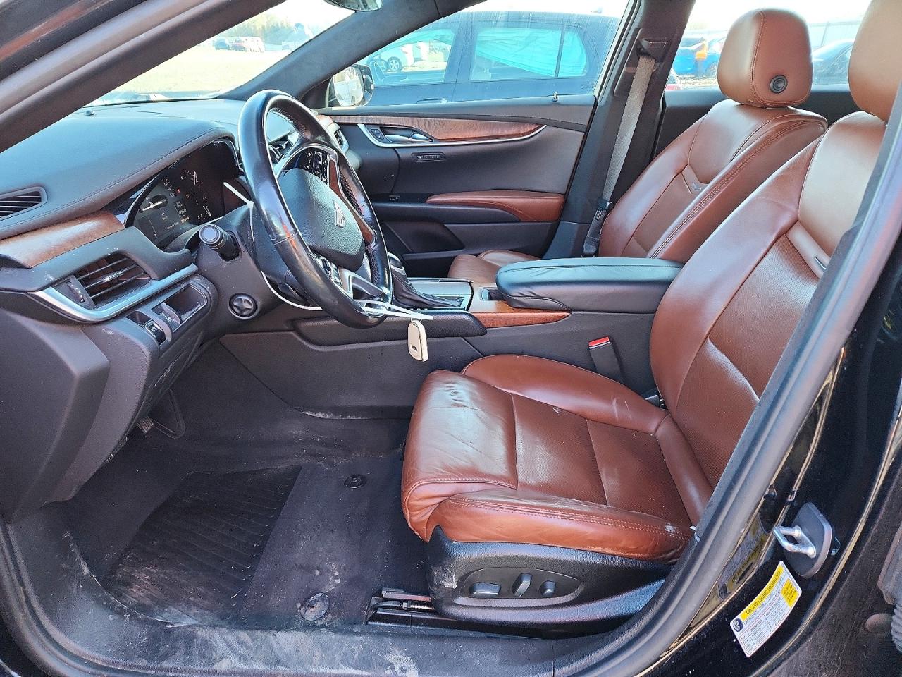 Cadillac XTS Luxury Collection