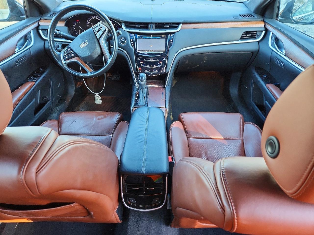 Cadillac XTS Luxury Collection
