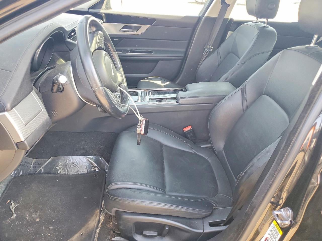 Jaguar XF Premium