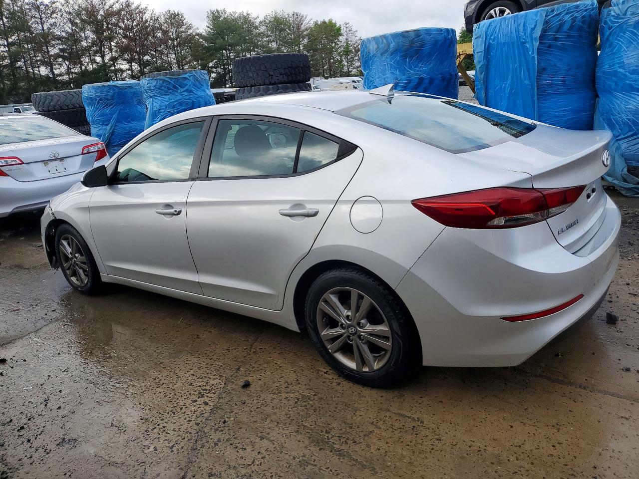 Hyundai ELANTRA Sel