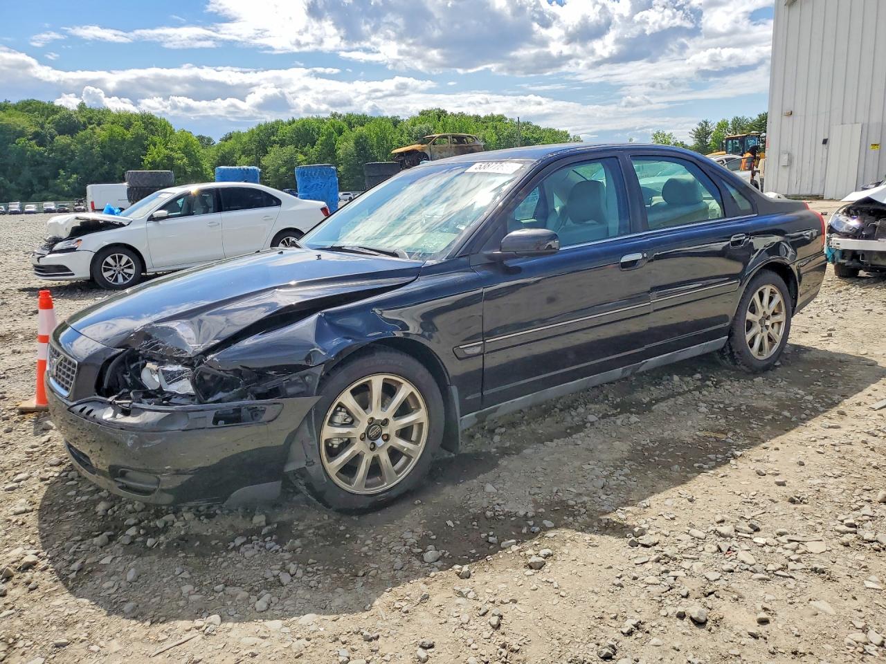 Salvage Volvo S80 Image