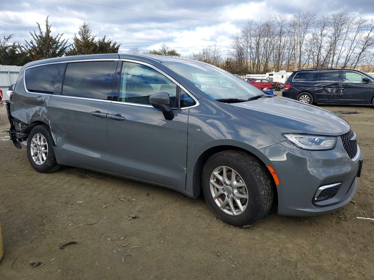 Chrysler Pacifica Touring L
