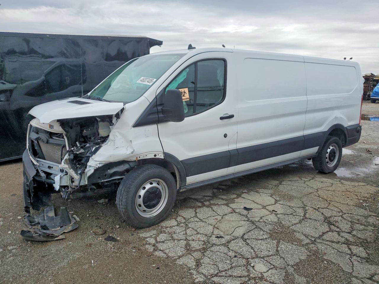 Salvage Ford Transit Image