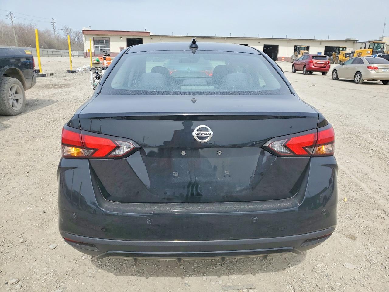 Nissan Versa Sv