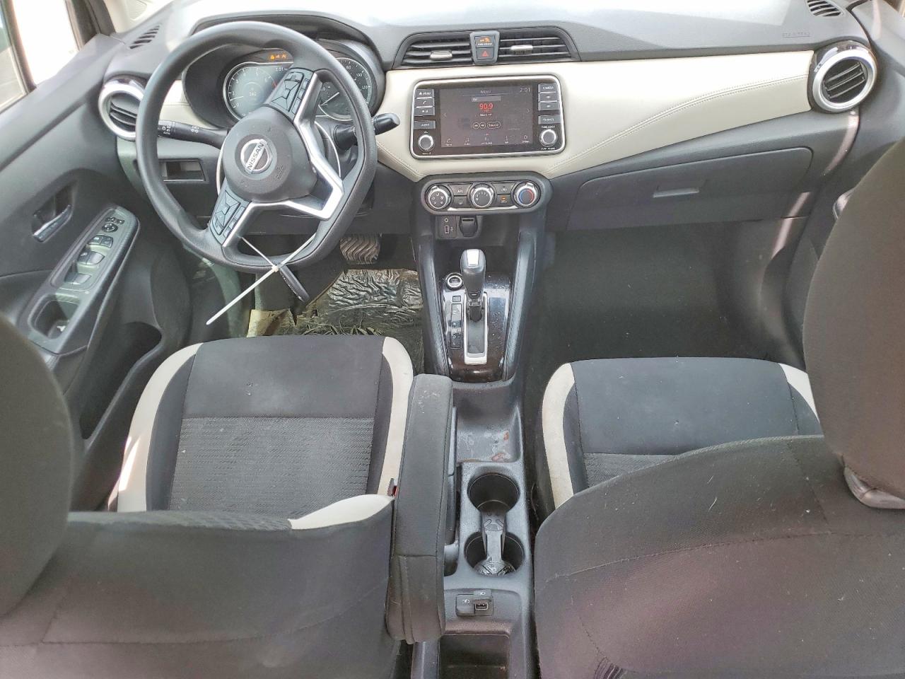 Nissan Versa Sv