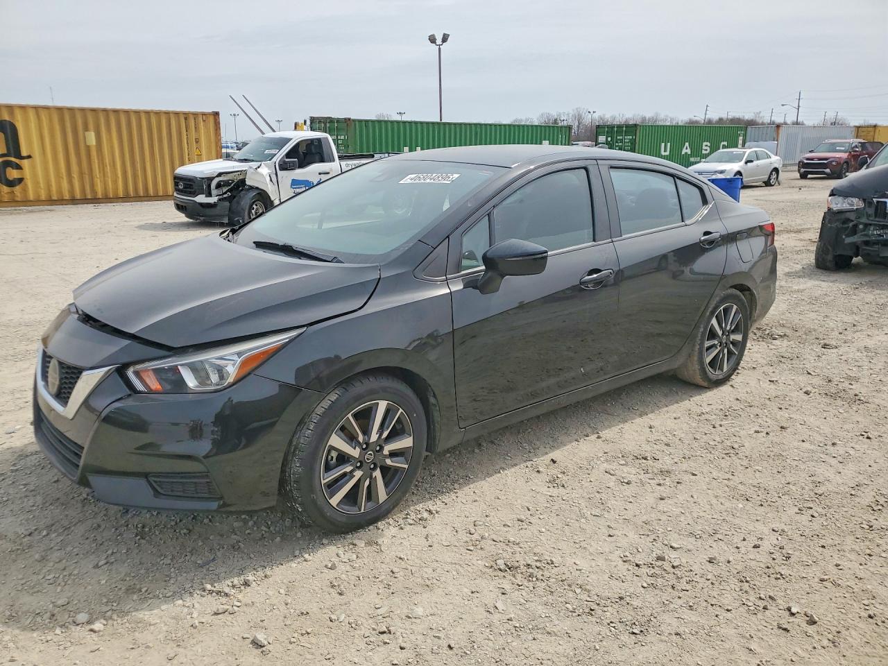 Salvage Nissan Versa Image