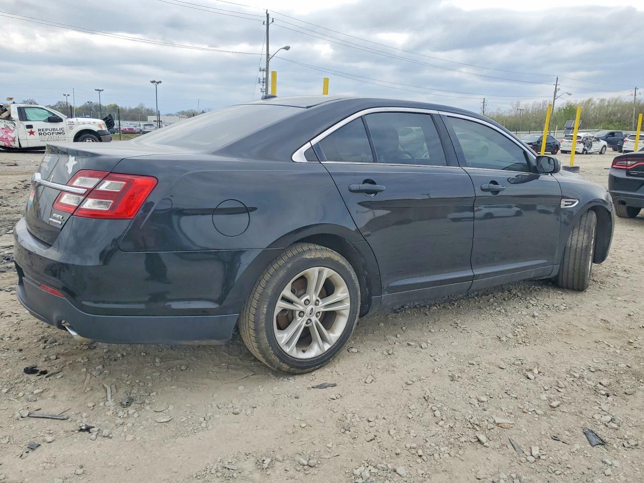 Ford Taurus Sel