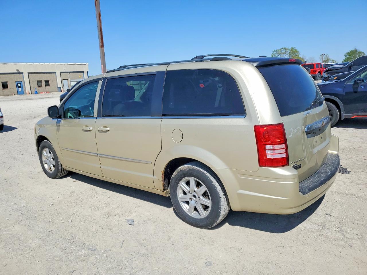 Chrysler Minivan Touring Plus