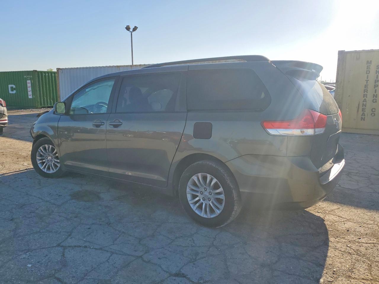 Toyota Sienna Xle 8-passenger