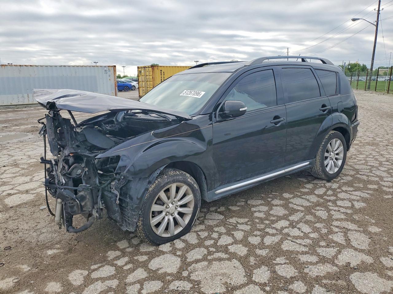 Salvage Mitsubishi Outlander Image