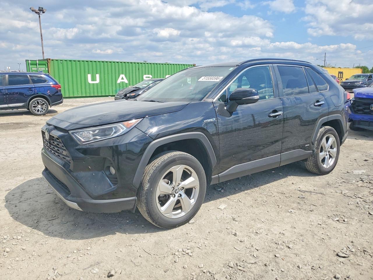 Salvage Toyota RAV4 Image