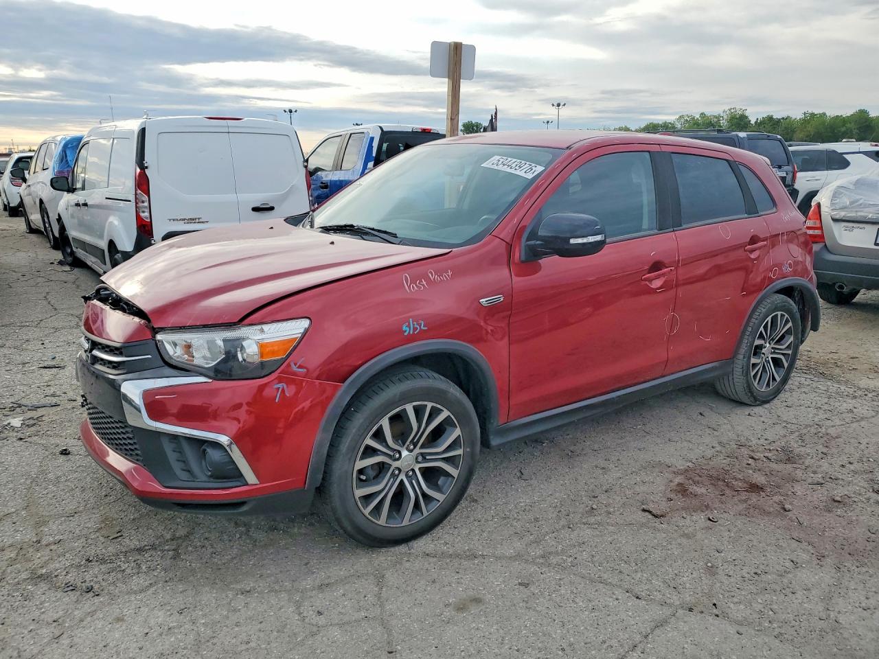 Salvage Mitsubishi Outlander Image