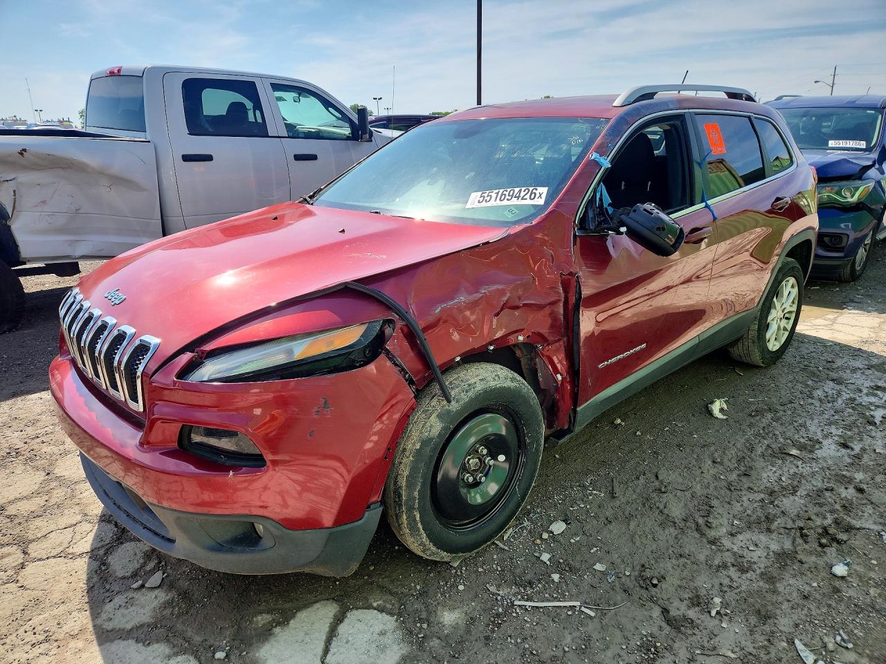 Salvage Jeep Cherokee Image