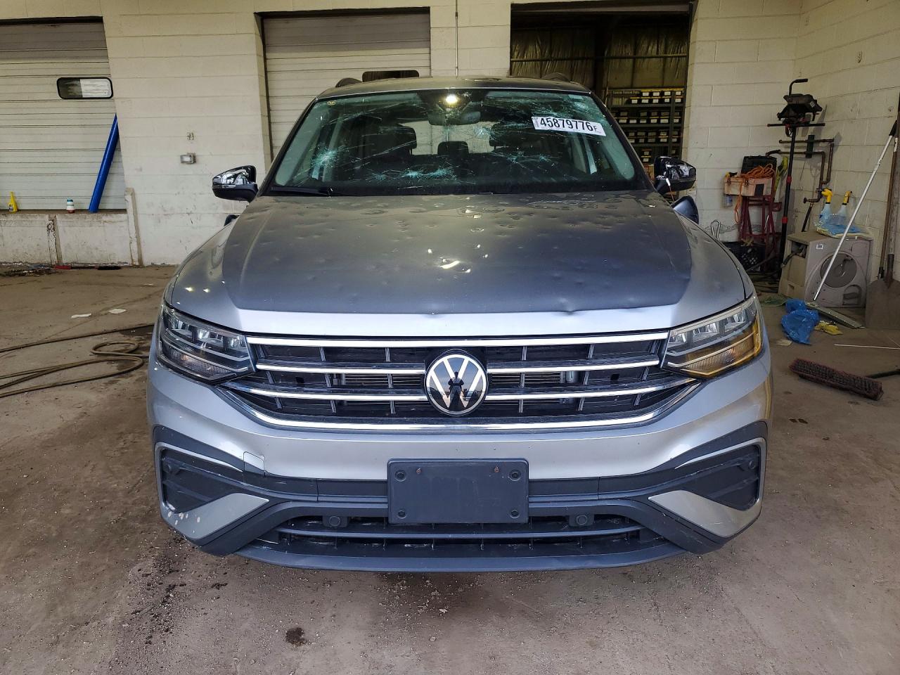 Volkswagen Tiguan S