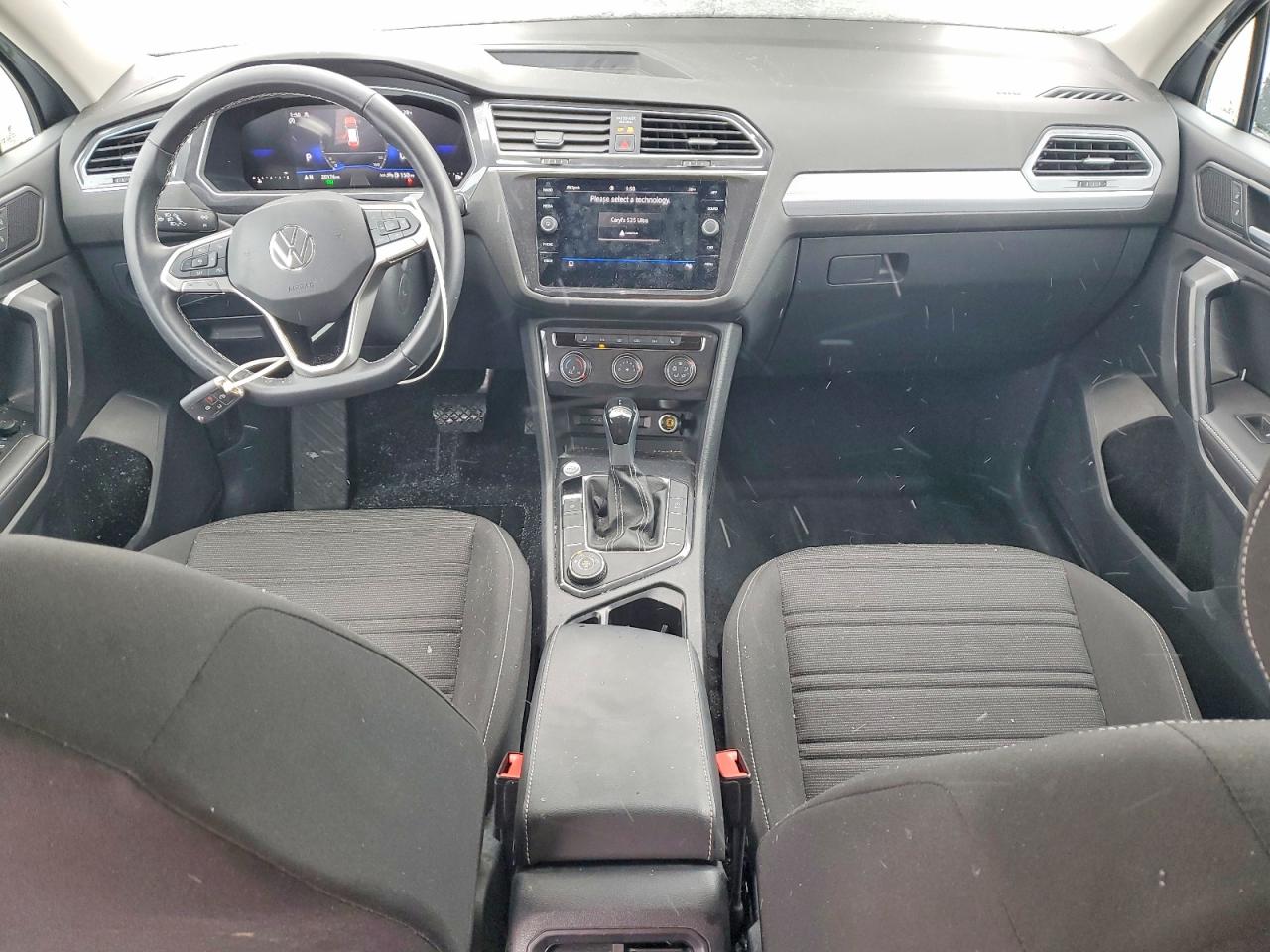 Volkswagen Tiguan S