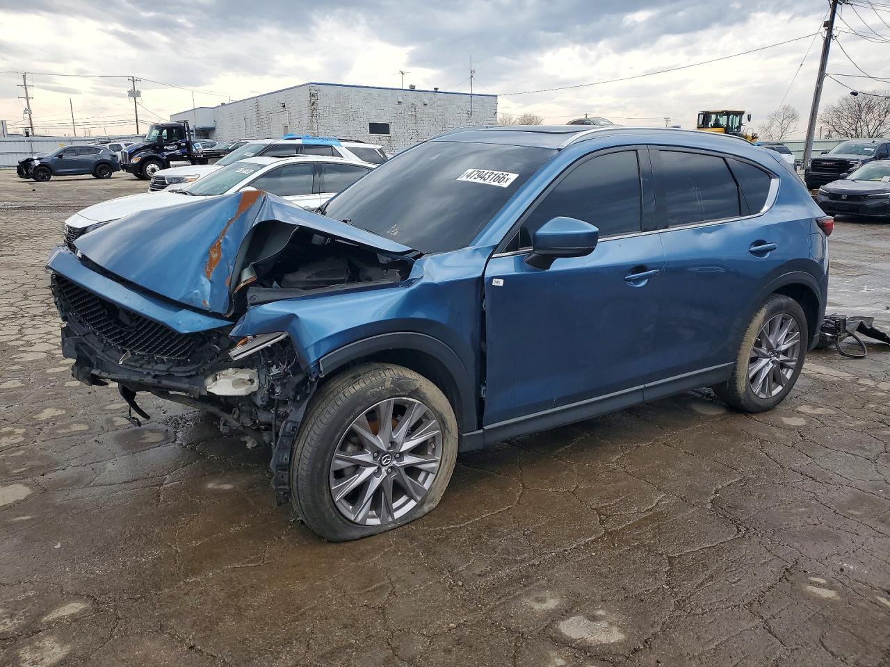 Salvage Mazda Cx Image