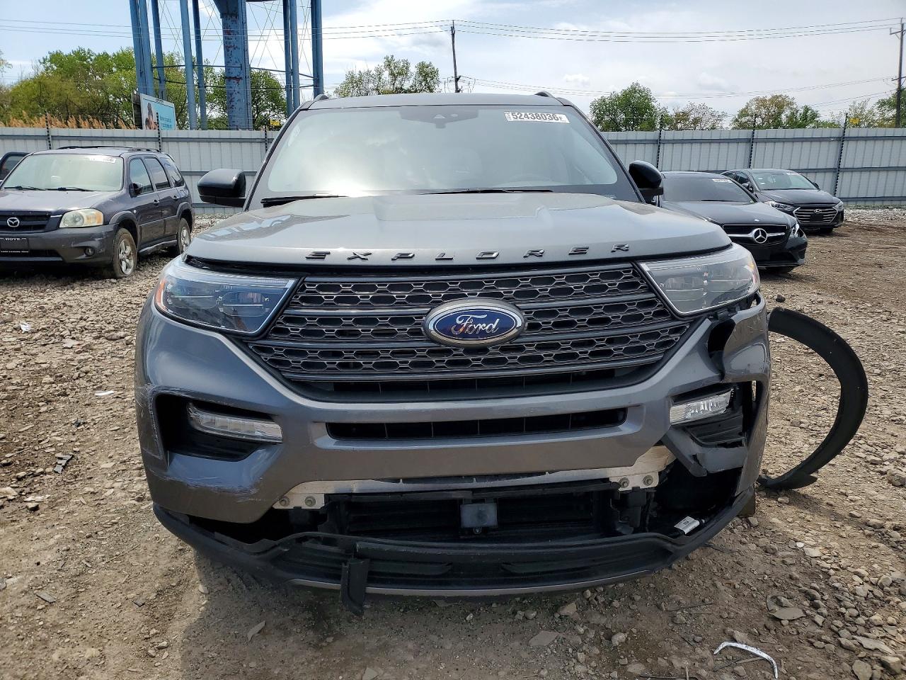 Ford Explorer Xlt