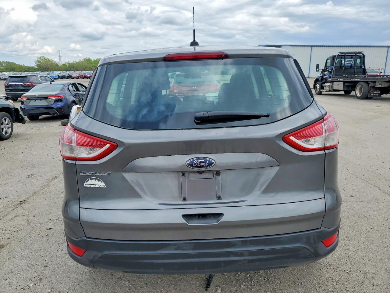 Ford Escape S