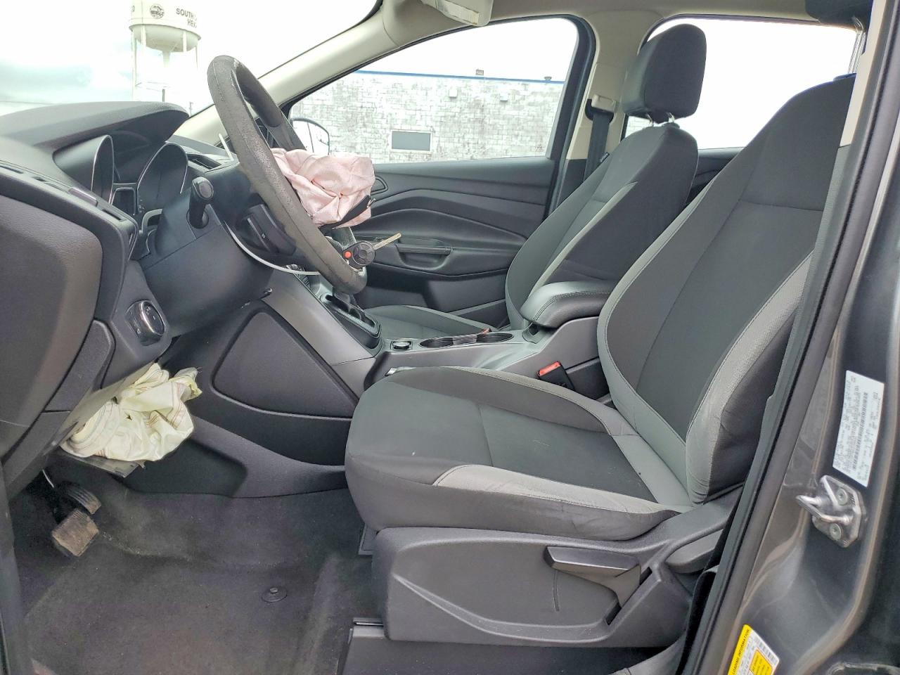 Ford Escape S