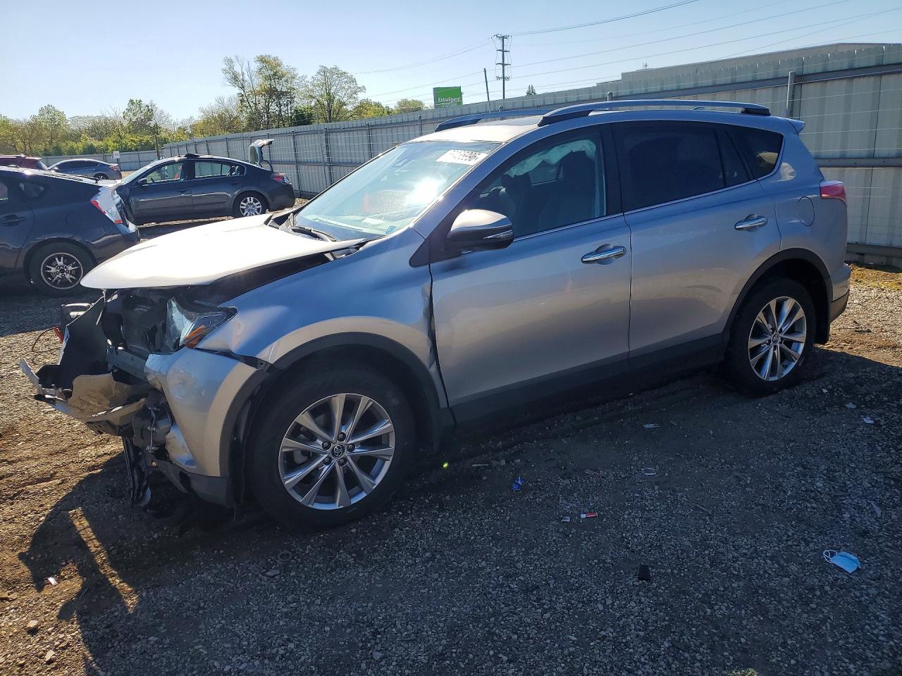 Salvage Toyota RAV4 Image
