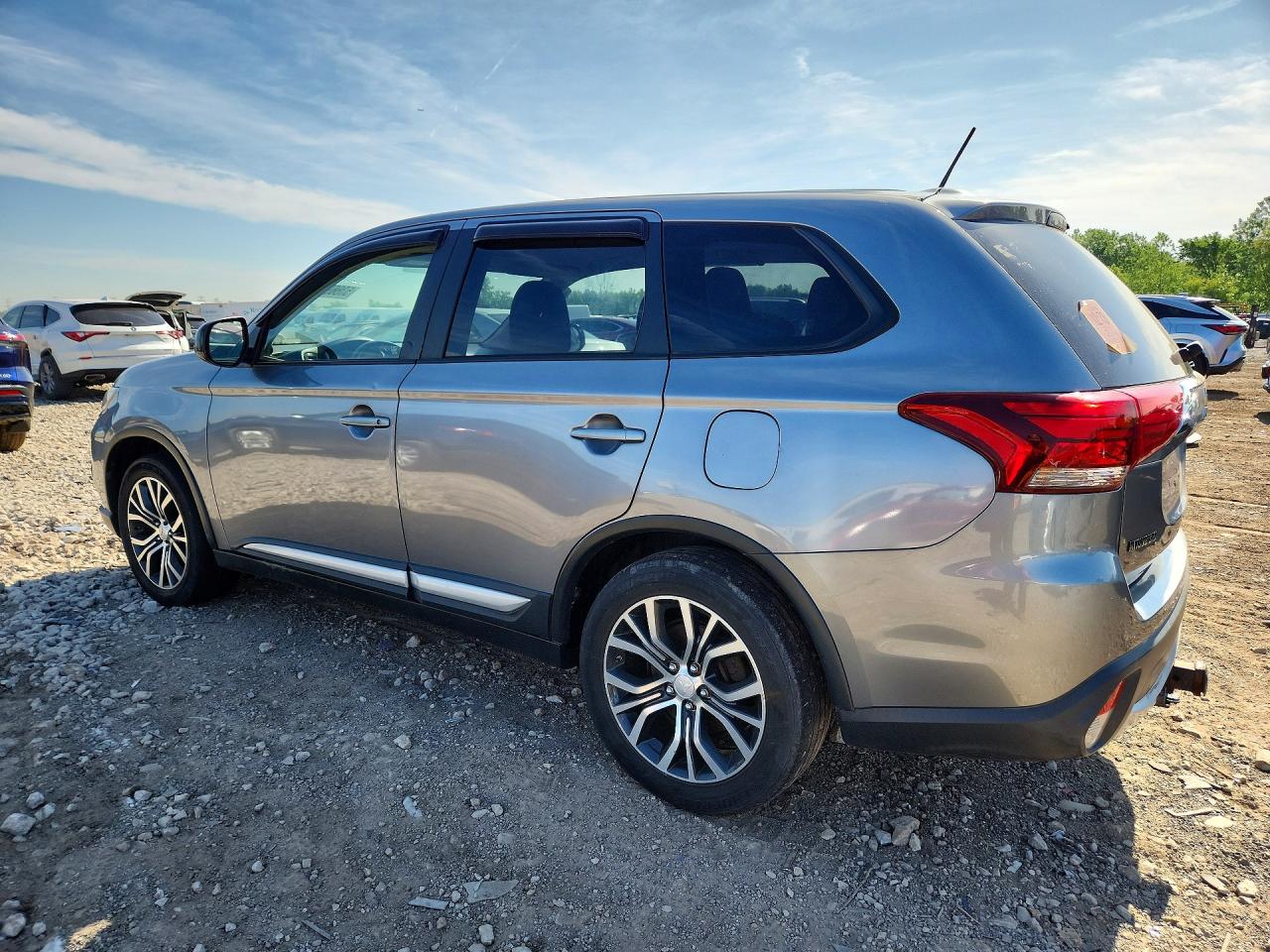 Mitsubishi Outlander Se