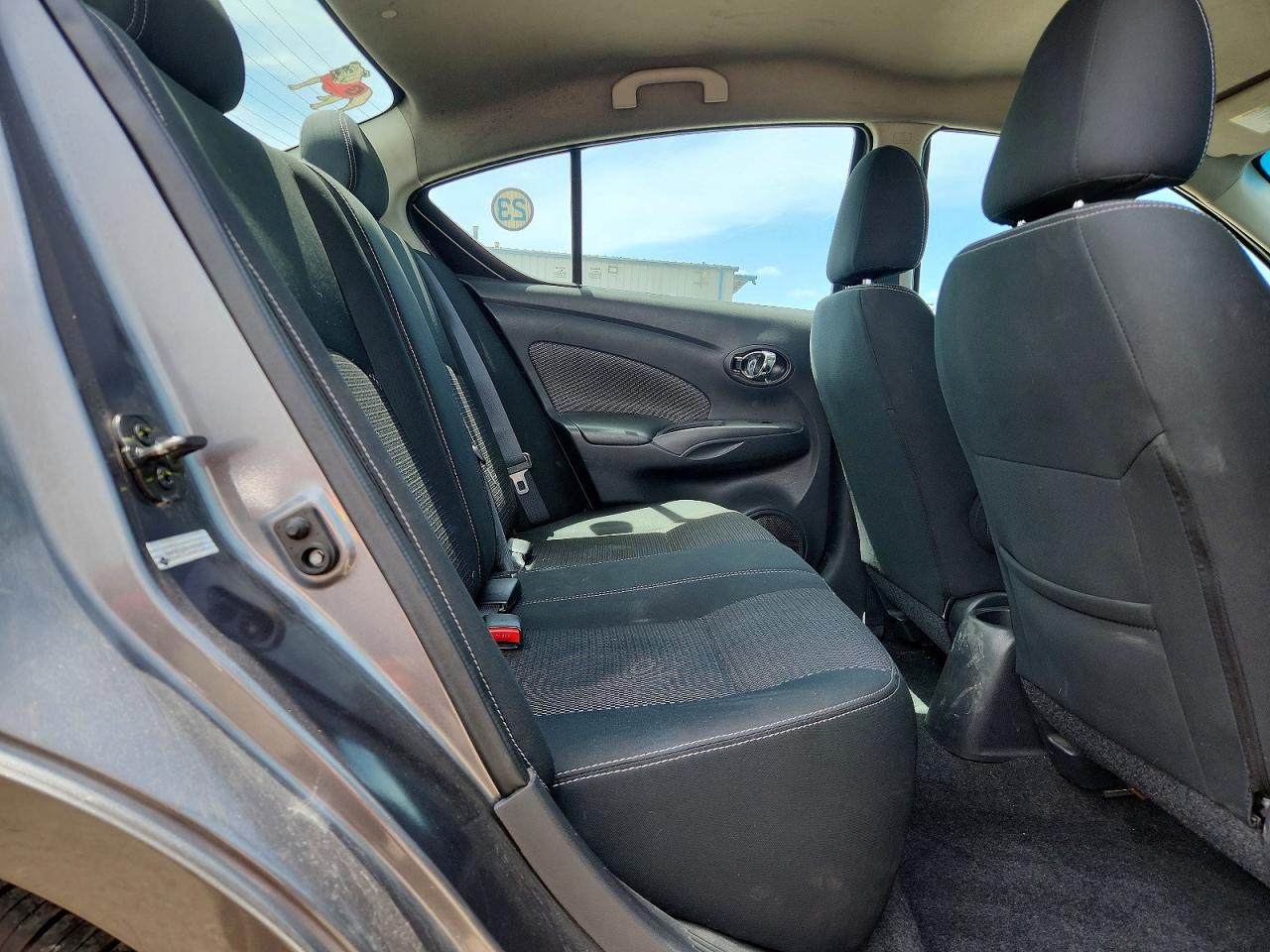 Nissan Versa Sv