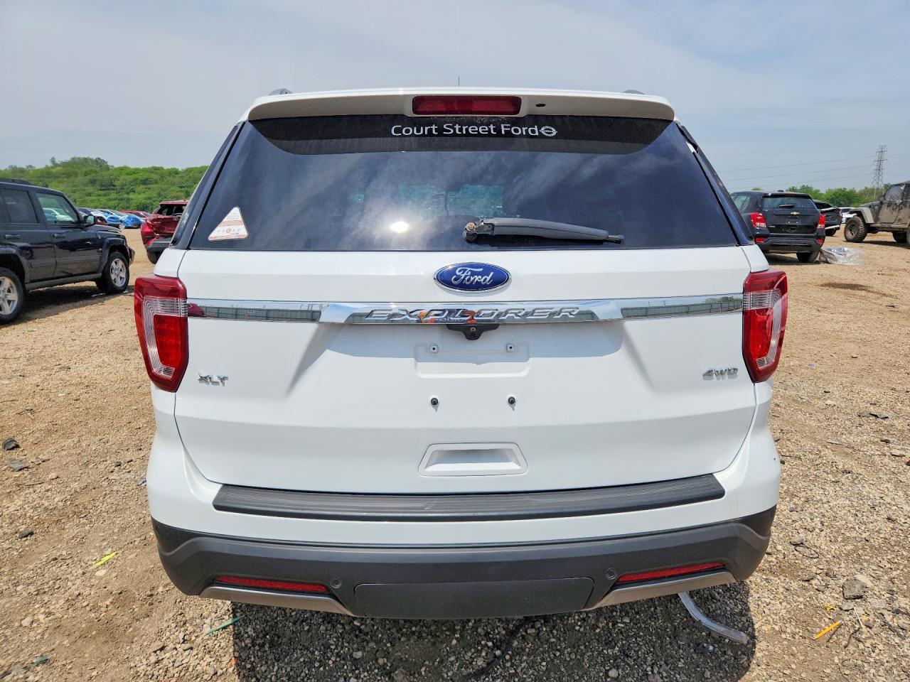 Ford Explorer Xlt