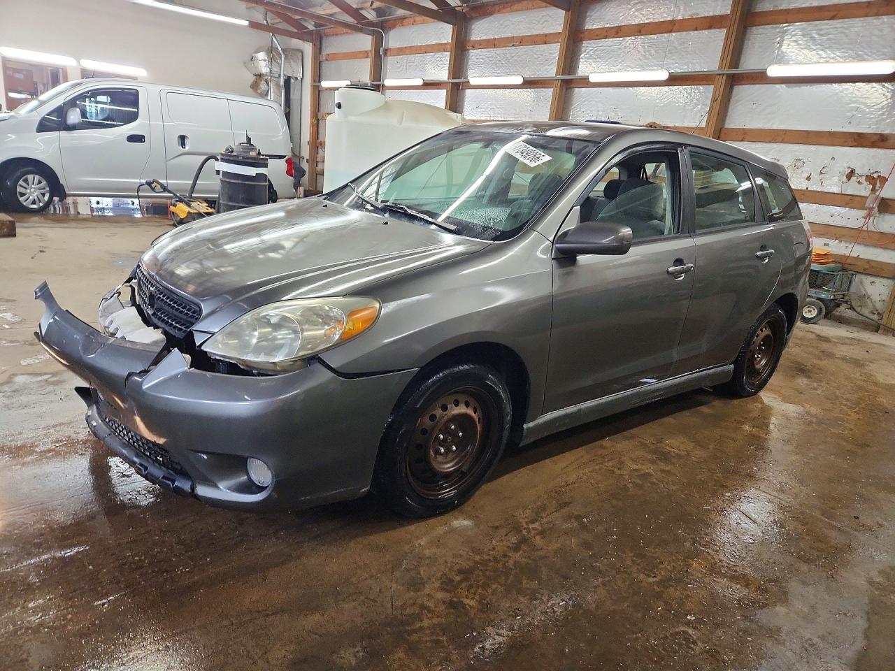 Salvage Toyota Matrix Image